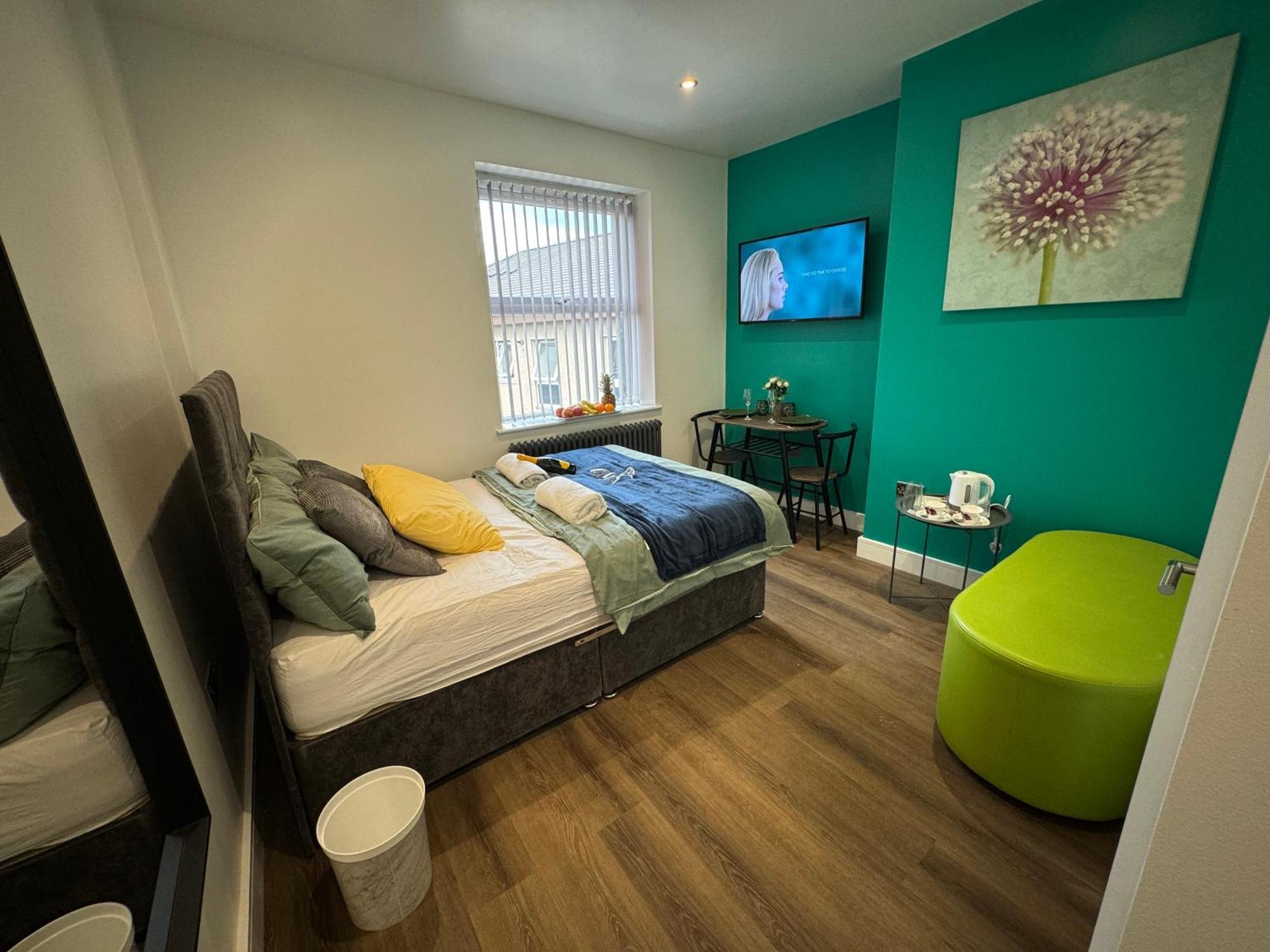 Southgate Luxury Apartments Elland Exterior foto