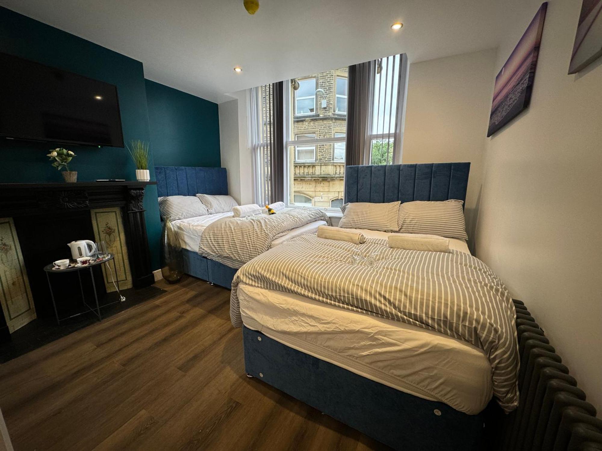 Southgate Luxury Apartments Elland Exterior foto