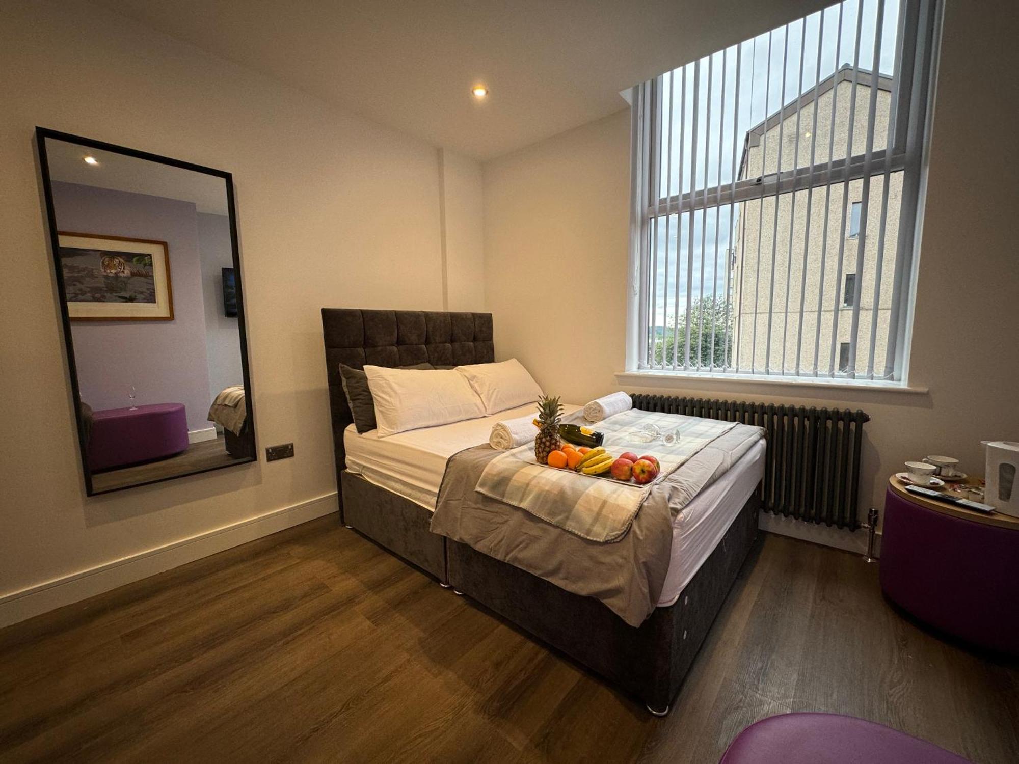 Southgate Luxury Apartments Elland Exterior foto