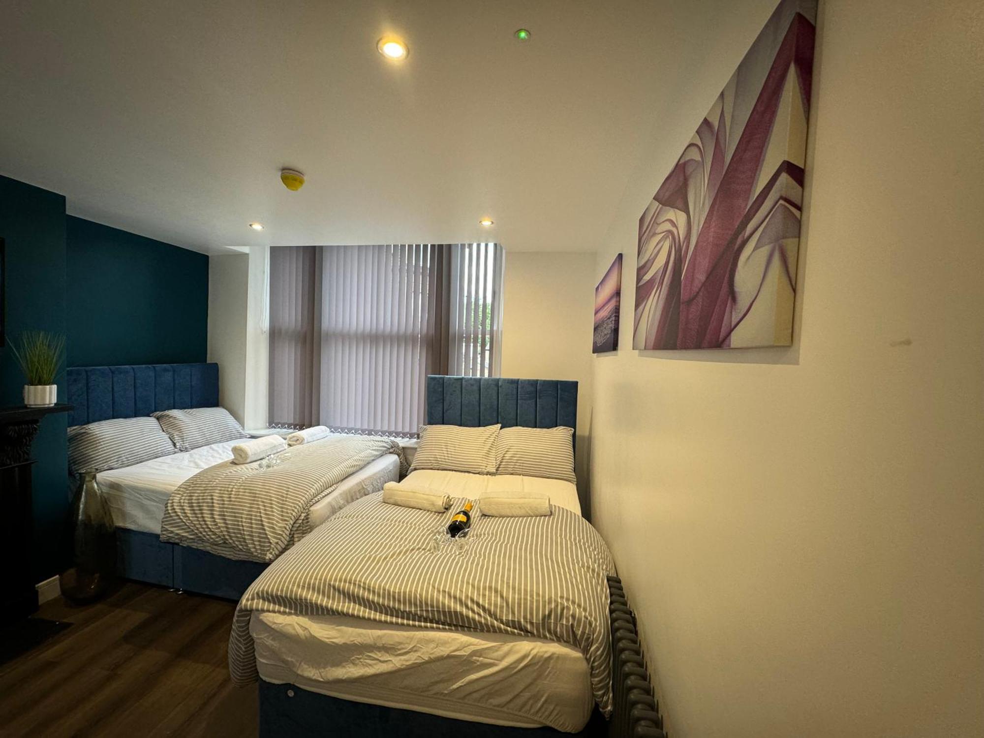 Southgate Luxury Apartments Elland Exterior foto